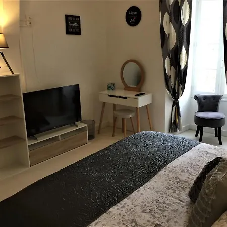 Vue Du Chateau ベッド・アンド・ブレックファスト Excideuil