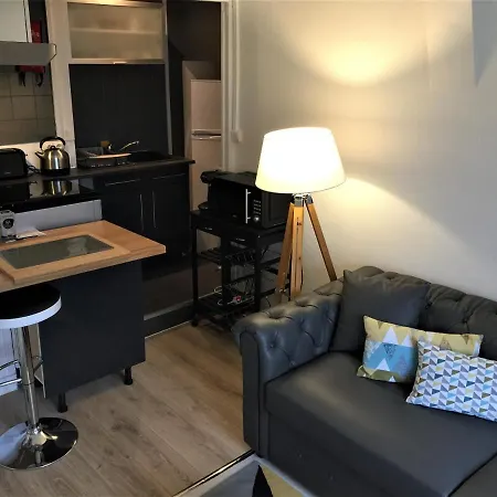 Vue Du Chateau Bed & Breakfast
